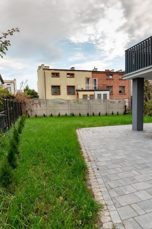 Uroczy, Przytulny Apartament Poddasze Radom Exterior foto