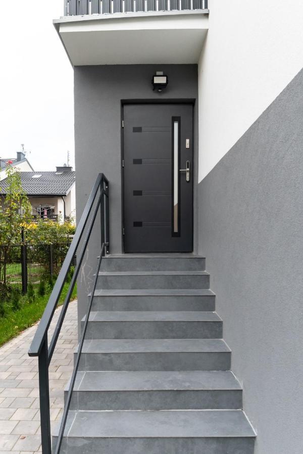 Uroczy, Przytulny Apartament Poddasze Radom Exterior foto